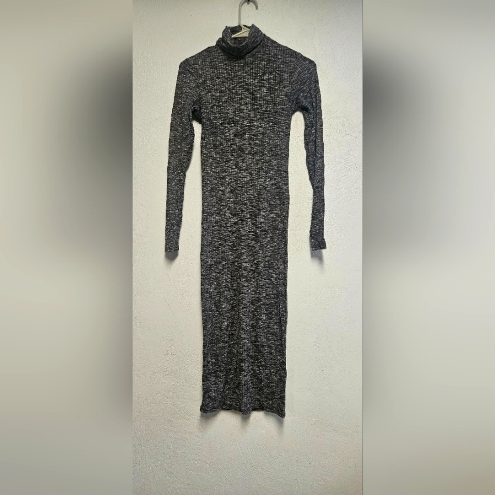 STRADIVARIUS GRAY TURTLE NECK DRESS